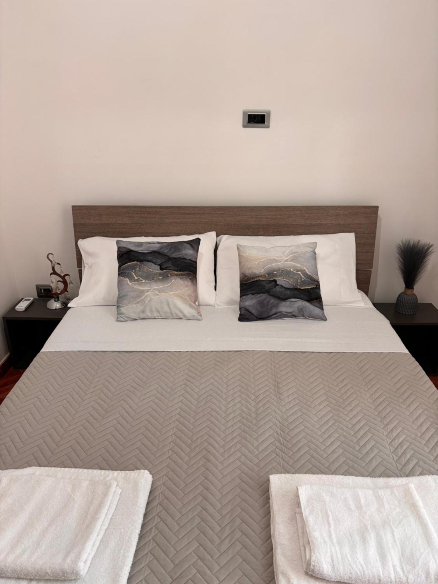La Tela Di Elena Hotell Neapel Exteriör bild